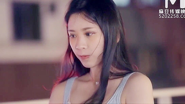 Seductive Jap Office Chick Cheats & Gets Fucked Hard