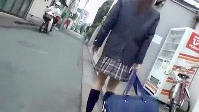 Wild Japanese Teen 18+ Takes It Outside in Hot JAV Scene