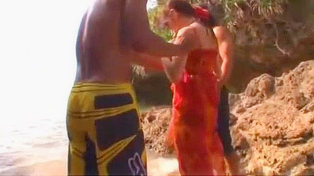 Miu Fujisawa Gets Wild On The Beach In Steamy Outdoor JAV Scene