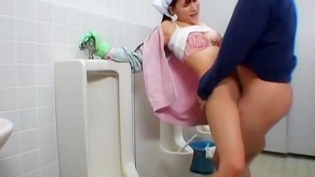 JAV Star Steams Up Bathhouse With Sizzling Hot Action