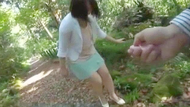 Hitomi Yuki Gives Jaw-Dropping Blowjob & Seductive Fingering Showdown