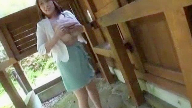 Hitomi Yuki Gives Jaw-Dropping Blowjob & Seductive Fingering Showdown