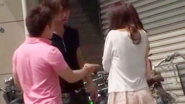 Hot Japanese Bash Features Sultry Babes in Steamy Action