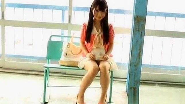 Kimika Ichijou Gets Wet & Wild In-Car Sex For Jap Porno Shoot
