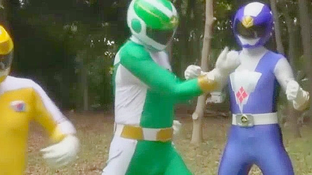 Seductive Eri Makino Takes It Outside for Sultry Cosplay Sex