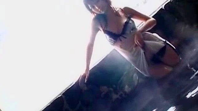 Kaede Matsushima Tempts in Seductive Solo JAV Showdown