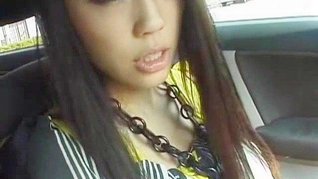 Yui Himura Gives Jaw-Dropping Japanese Handjob & Squirts Hardly