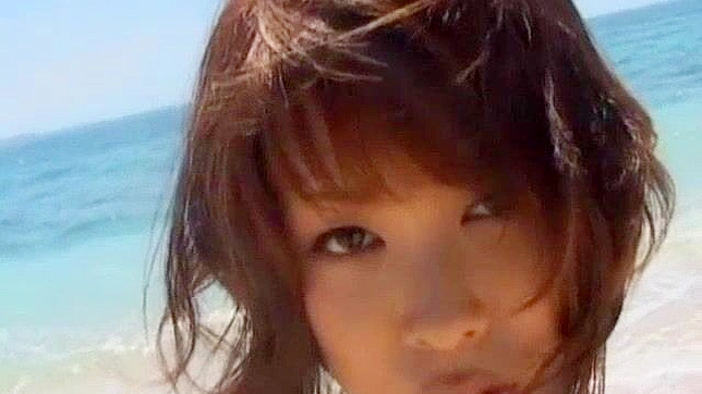 Shizuku Natsukawa’s Steamy Girl 18+-on-Girl 18+ Outdoors Action