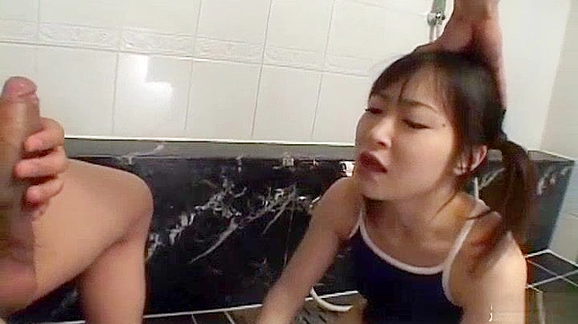 Outdoor Japanese Slut Gets Dirty With Hot cumshot Action