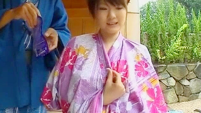 Sizzling Japanese Sluts Give Jaw-Dropping Blowjobs & Handjobs Showdown