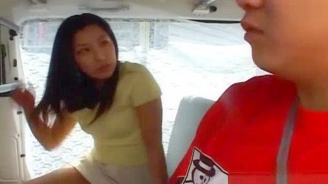JAV Star Ran Asakawa Thrills With Toys Inside a Van Ride