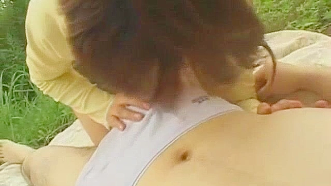 Sara Minami Outdoors Giving Hot Blowjob & Getting Facial Load