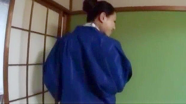 Reika Aizumi Gives Jaw-Dropping Blowjob in Hot Japanese Clip