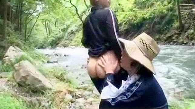 Yuuna Takenouchi Gives Stellar Blowjob Before Hot Threesome Action