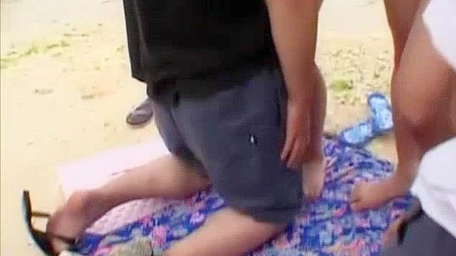 Outdoor Orgasm Fest! Japanese Beauties Enjoying Hot Group Sex