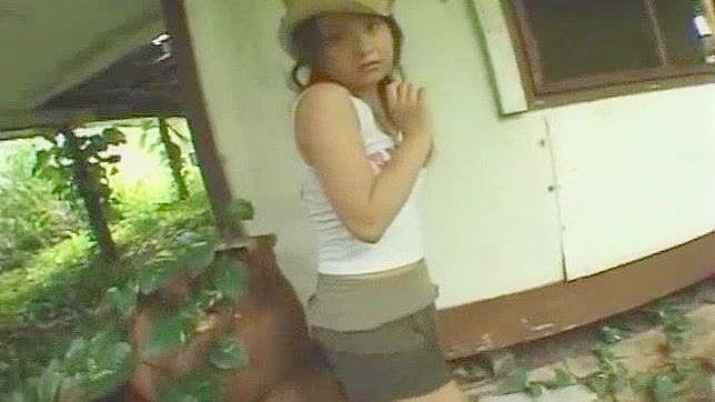 Kaede Fujisaki’s Steamy Outdoor Orgasm Fest with Toys/Dildo