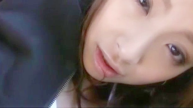 Reira Amane's Steamy Japanese Cunnilingus Scene in Stockings