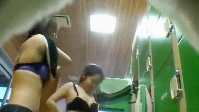 Sizzling JAV Beauties Enjoy Steamy Bath Together