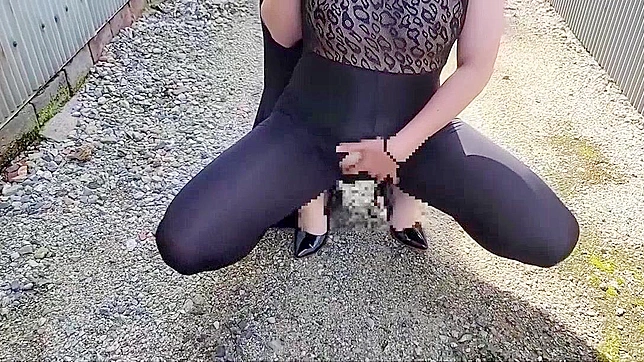 Ashley's Japanese Orgasm Show Delights Fans with Pleasure