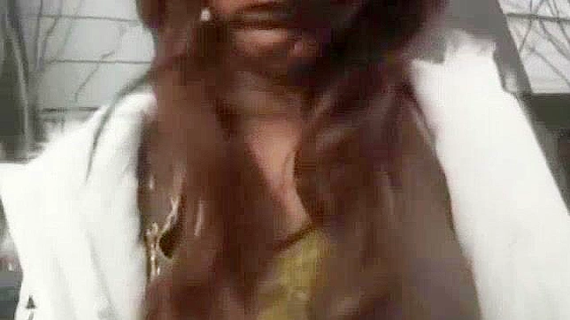 Sizzling MILF Natsuki Iijima Tempts in Sinful JAV Action