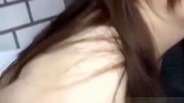 Sexy Japanese Goddess Gets Naughty Outdoors