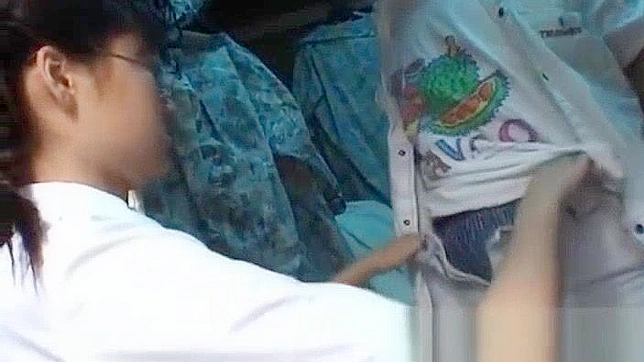 Cute JAV Star Teases With Her Seductive Curves and Skills