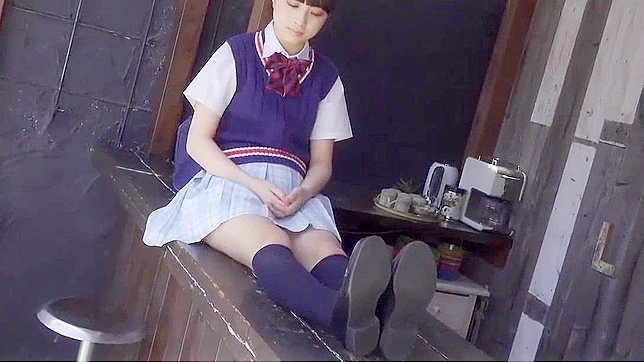 Sexy Japanese Babe in Stockings Enjoys Rough BDSM Sex Act