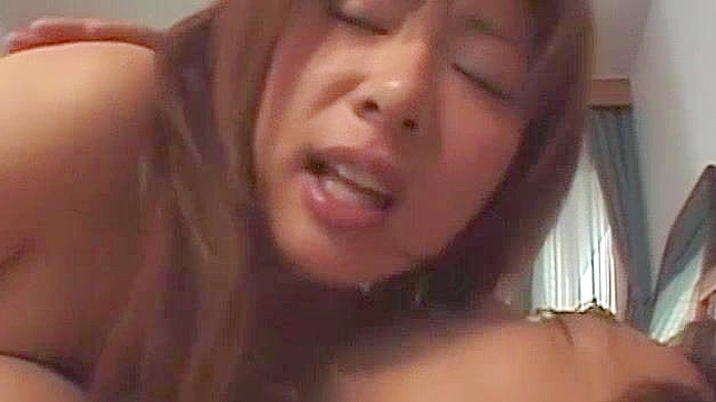 Seductive Aki Katase Tempts Voyeurs Outdoors in Hot JAV Action