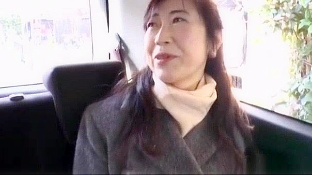 Lustful Japanese Temptress Enjoys Passionate Vibe Time Solo
