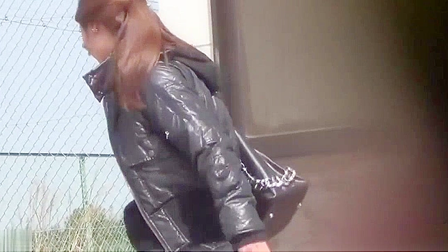 Japanese Babe Splashes Water During Hot Fuck Scene