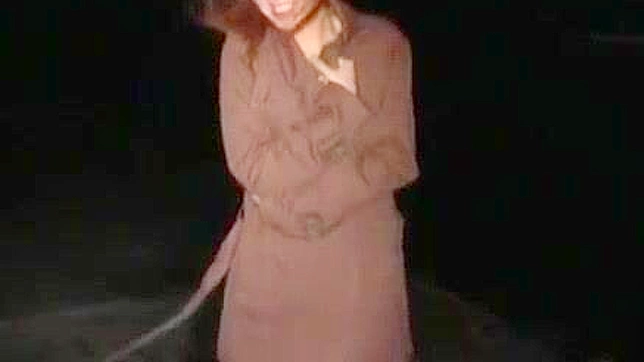 Horny Japanese Girl 18+ Gives Amazing Blowjob Outdoors in JAV Scene
