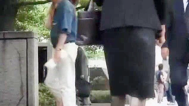 Leila Aisami Gives Hot Blowjob Before Rough Outdoor Sex