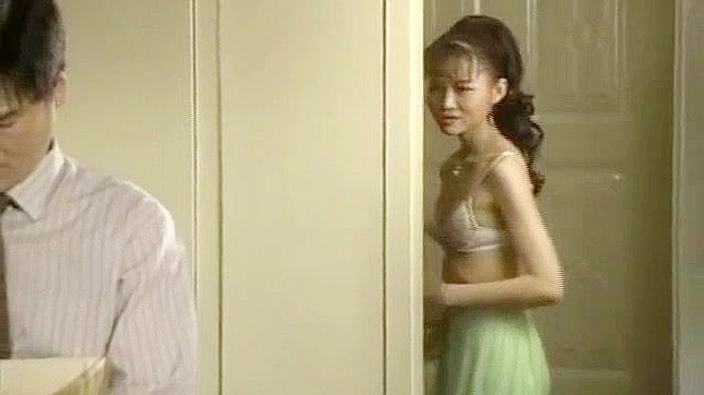 Sexy JAV Web Cam Model Gets Kinky in Explicit Orgasm Showdown