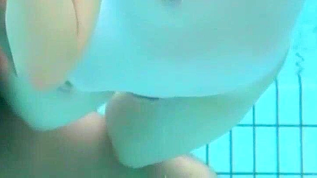 Rin Momoka Outdoors in Amateur Japanese Erotic Showdown