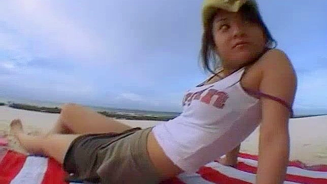 Outdoor JAV Star Kaede Fuji Gives Handjob & Gets Bang Hard