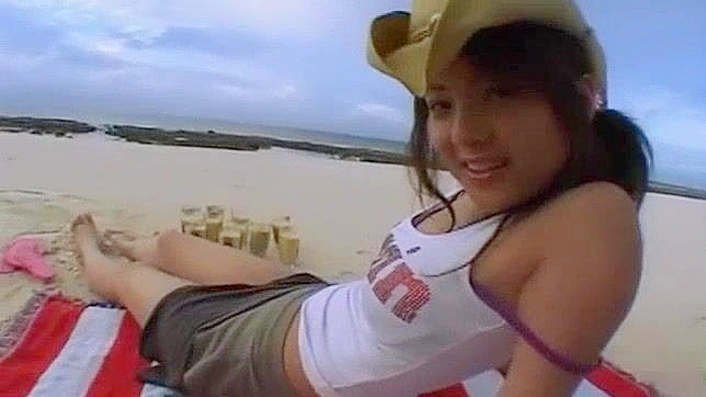 Outdoor JAV Star Kaede Fuji Gives Handjob & Gets Bang Hard