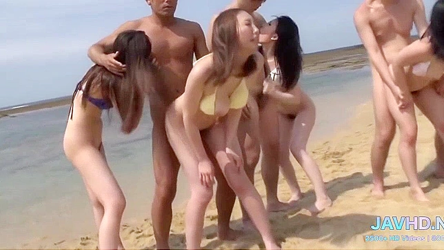 Luxurious Japanese Babes Show Off Big Curves & Hot Sex