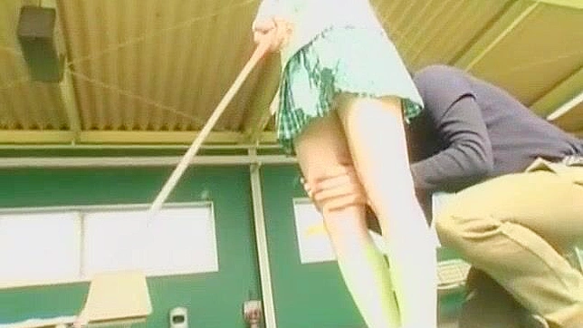 Seductive JAV Star Gives Hot Oral Pleasure Before Hard Sex