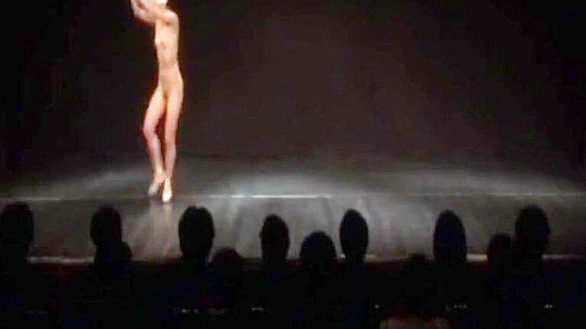 Sexy Japanese Ballerina Shows Off Her Dance Moves Nakedly