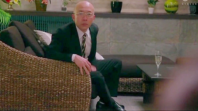 Risky Rinko Kikuchi Tempts You With Her Steamy Sweet Action