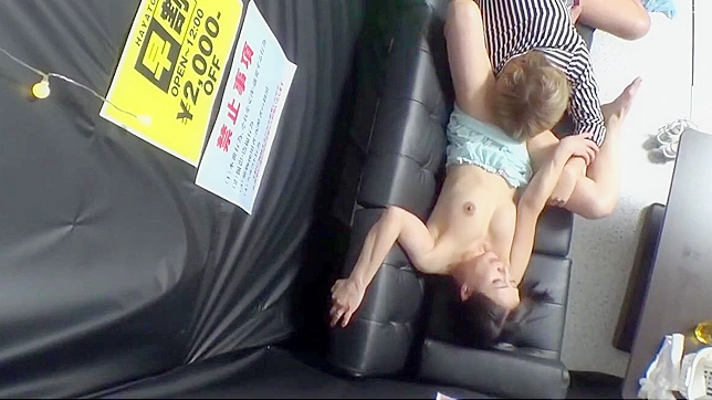 Seductive Japanese MILF Feasts on Fresh Young Manhood Thirstily
