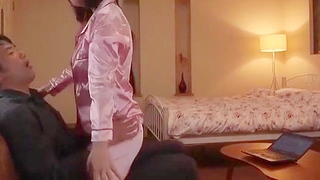 Dive into Desire - Hot Exotics Film with Booty & Passionate Scenes