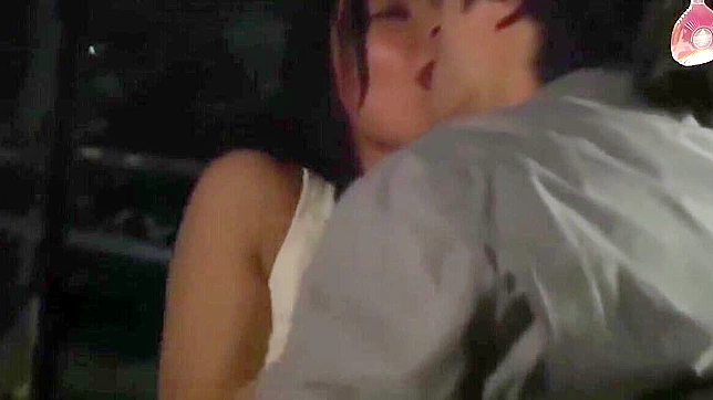 Luscious MILF's Irresistible Charm in Steamy Cuckolding Action