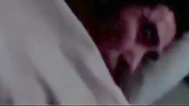 Seductive Japanese Wife Engages in Steamy Affair