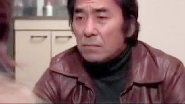 Seductive Japanese Wife Engages in Steamy Affair