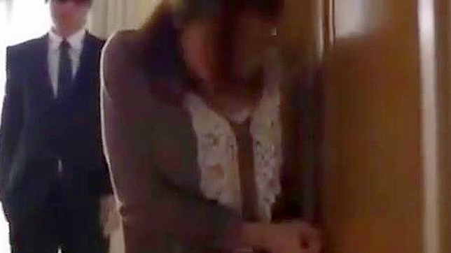 Scorching Arab Goddess Ignites Passionate Desire Scene