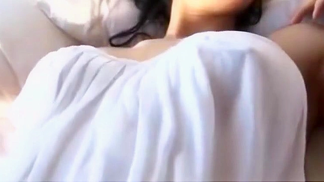 Komache Sun's Luscious Body Invites You Into Sensual Bliss