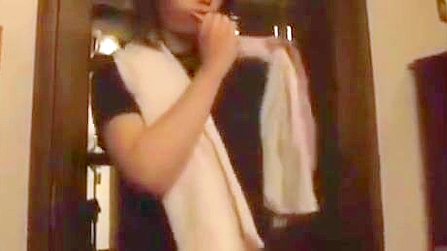 Seductive Asian MILF Tempts with NTR Passion and Desire
