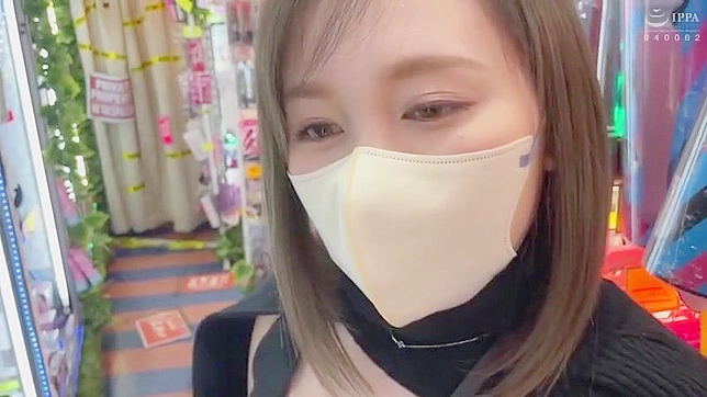 Public Slut Japanese Girl 18+ Pleases Stranger’s Hard Cock
