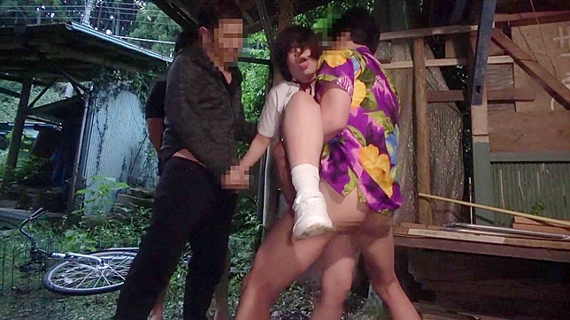 Thai Beauty Passionately Fucks Her Love On Valentine’s Night